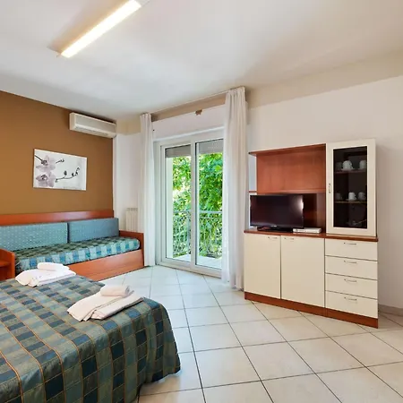 Modern In With Balcony * リミニ