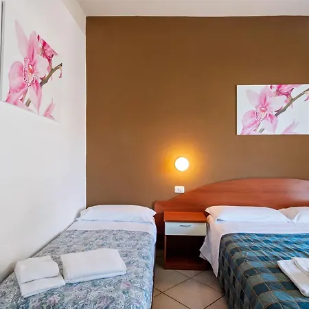 アパート Modern In With Balcony リミニ