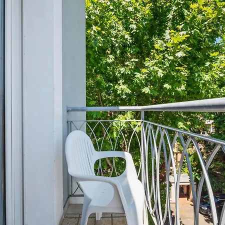 アパート Modern In With Balcony